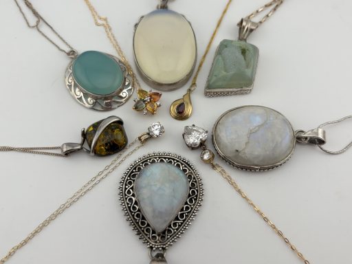 Set Stones